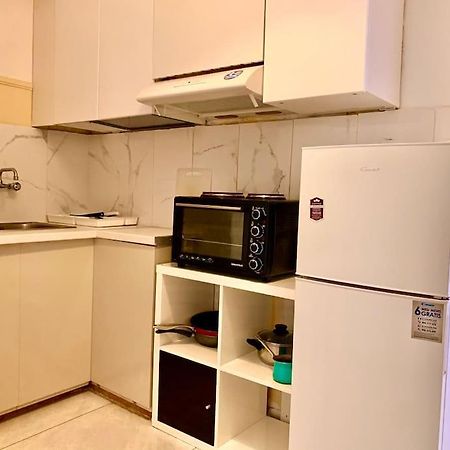 2 Bedroom Apartment 300 Meters Metro Aghios Loanis アテネ エクステリア 写真