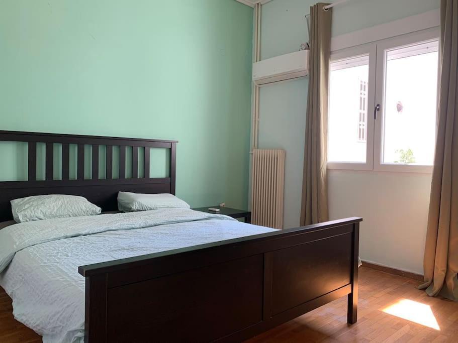 2 Bedroom Apartment 300 Meters Metro Aghios Loanis アテネ エクステリア 写真